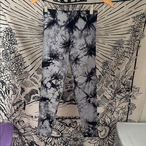 Black and Gray Tie-Dye Leggings